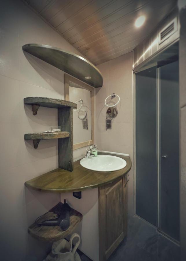 Тhe Bohemian Lodge-Entire House With Sauna Veliko Tŭrnovo Eksteriør bilde