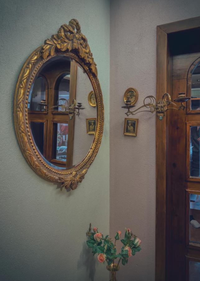 Тhe Bohemian Lodge-Entire House With Sauna Veliko Tŭrnovo Eksteriør bilde