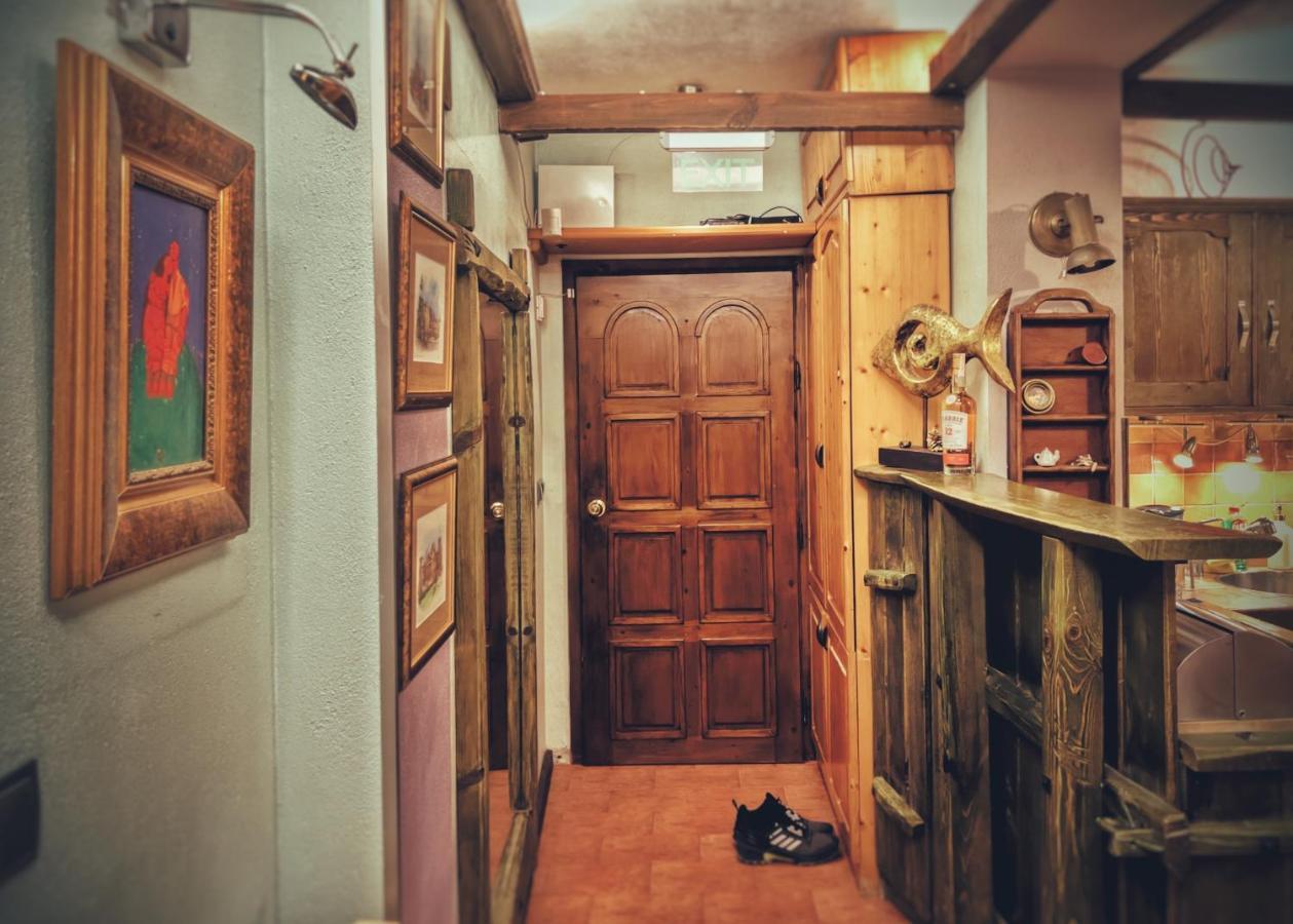 Тhe Bohemian Lodge-Entire House With Sauna Veliko Tŭrnovo Eksteriør bilde